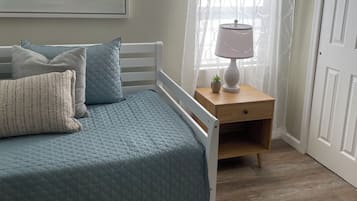 2 habitaciones, tabla de planchar con plancha, wifi y ropa de cama