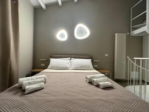 2 bedrooms, desk, iron/ironing board, WiFi - House Spa Palermo (Palermo)