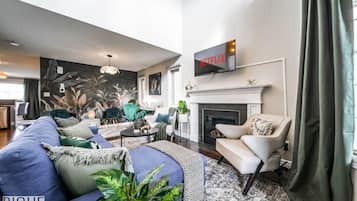 Smart-tv, pejs, bordfodbold, bøger