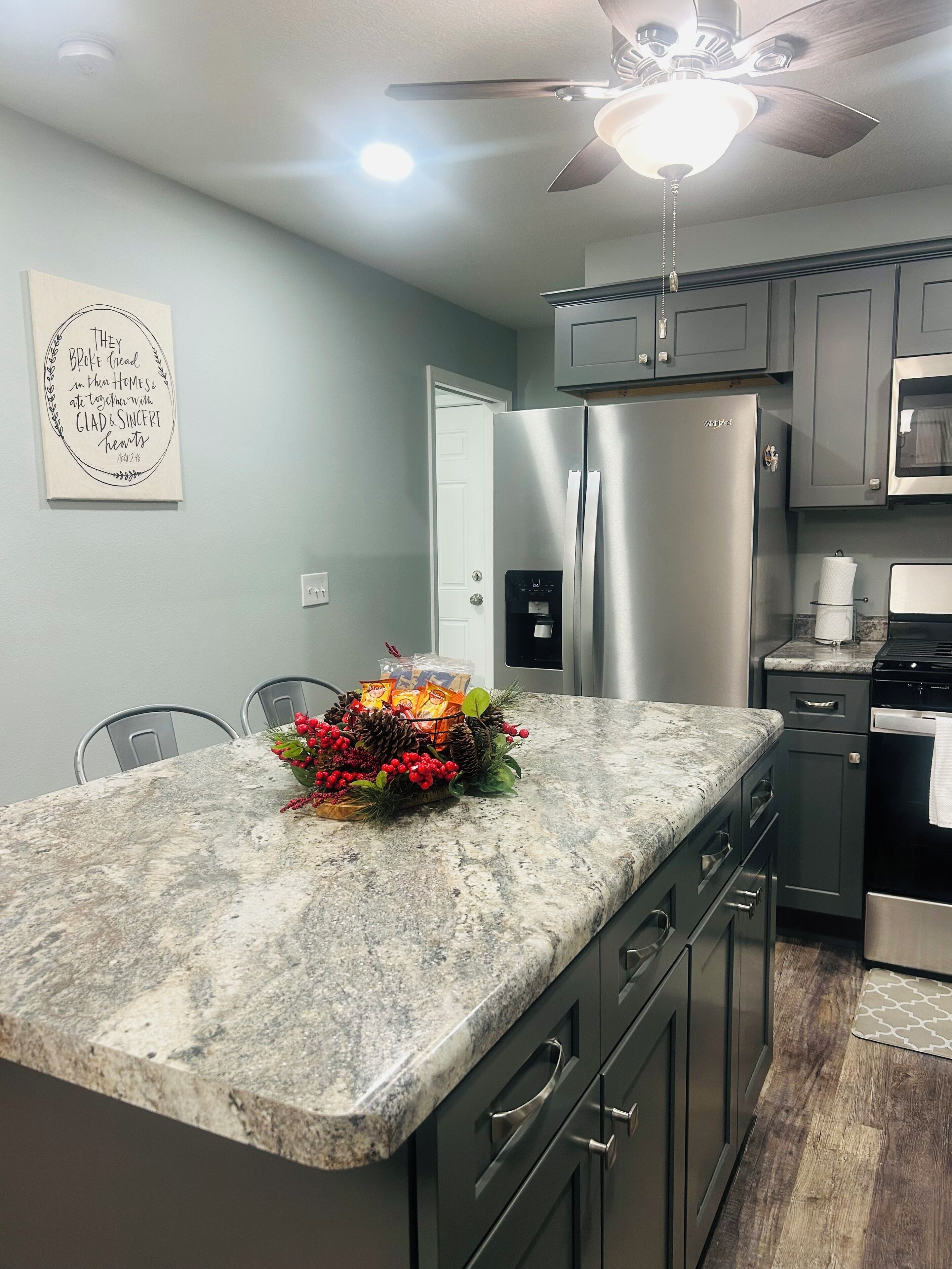 Mikrobølgeovn, ovn, kogeplade, opvaskemaskine