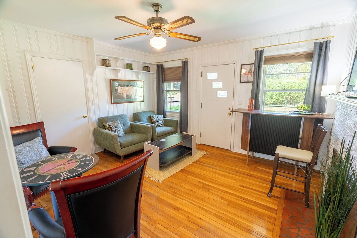 Photo 10 of 3-bedroom house downtown Travelers Rest short walk to dining, swamp rabbit trail