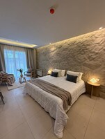 Deluxe Double or Twin Room, Garden View | In-room safe, laptop workspace, free WiFi