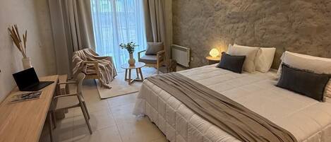 Deluxe Double or Twin Room, Garden View | In-room safe, laptop workspace, free WiFi