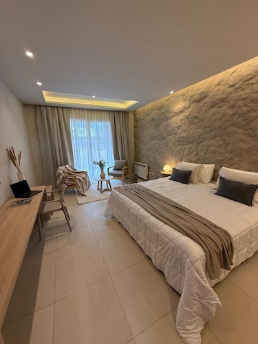 Alcantara Hotel Chacras de Coria