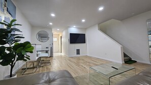 Living area - Welcome to The Brownstone! Newly renovated 3 bed home in the heart of Brooklyn! (Brooklyn)