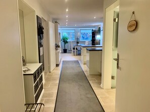 Interior - Guest apartment in Burgwedel City, for business and family, 6 persons (Burgwedel)