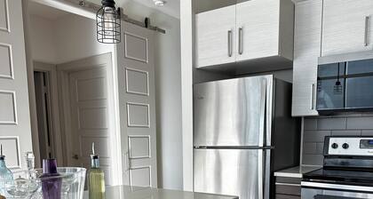 2-bedroom luxury condo in heart of Downtown Atlanta