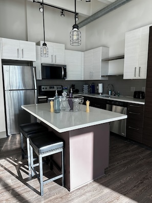Microwave, oven, stovetop, dishwasher