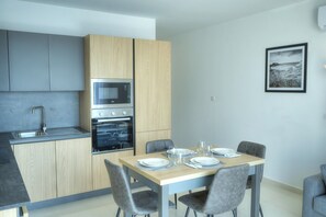 Dining - Charming, Modern apartment GLUB1-2 (Gzira)