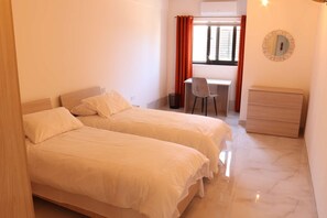 1 bedroom, desk, iron/ironing board, WiFi