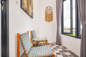 华丽别墅, 阳台, 泳池景观 | 办公桌、笔记本电脑工作区、免费 WiFi