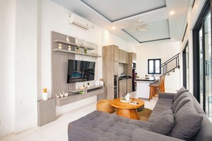 Deluxe Villa, Balcony, Pool View