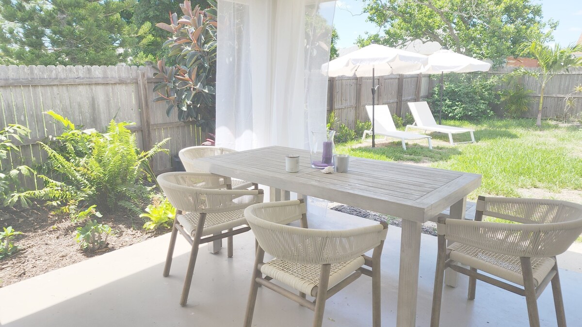 Photo 6 of Beach Hideaway/Heated Salt pool /2Bikes/3 Bd 2 Bath/BBQ