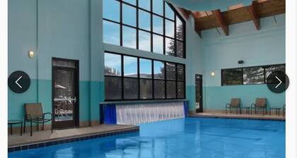 Marriott’s Streamside Evergreen 1-bedroom condo in terrific Vail with pools