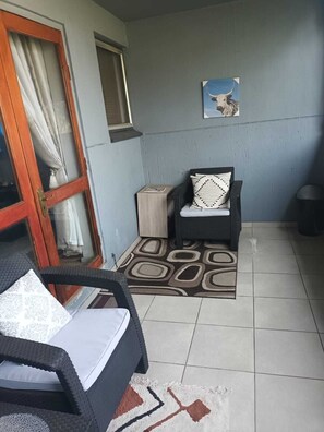 Property grounds - 2-Bedroom Cozy Mountain Apartment with Stunning Panoramic Views (Pretoria)