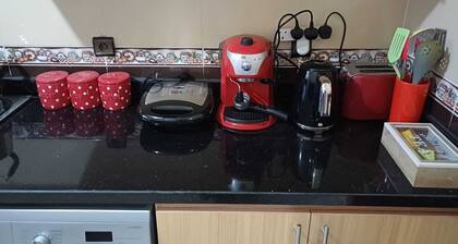 Modern Casablanca Apartment – Parking, A/C & WiFi