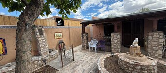 Downtown, Old Town, Sawmill, 2-bedroom home in ABQ, additional parking available