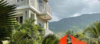 20-room hotel in gorgeous Cap-Haitien with AC