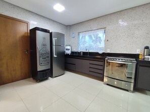電子レンジ、オ��ーブン、コンロ