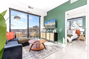 1 غرفة نوم ومكواة/لوح كي وخدمة الإنترنت وملاءات أسرّة