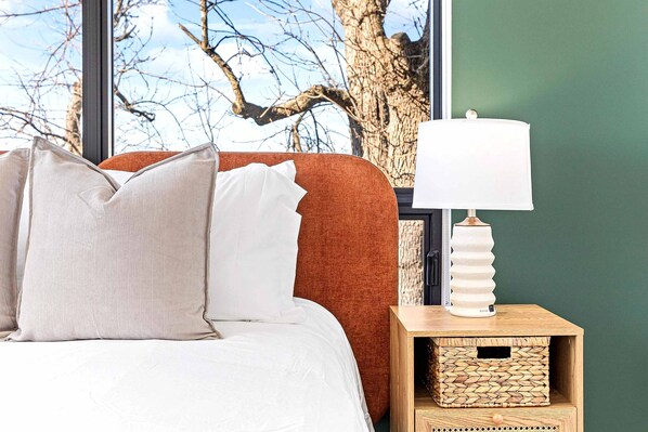 1 habitación, tabla de planchar con plancha, internet y ropa de cama 