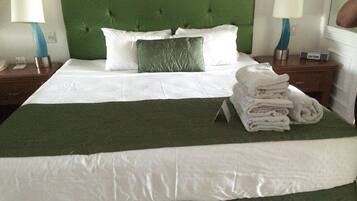 2 soverom, strykejern/-brett, internettilgang og sengetøy