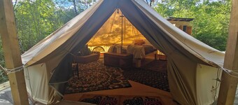 NEW! Site 3 at Coyote Hollow Park with private soaking tubs