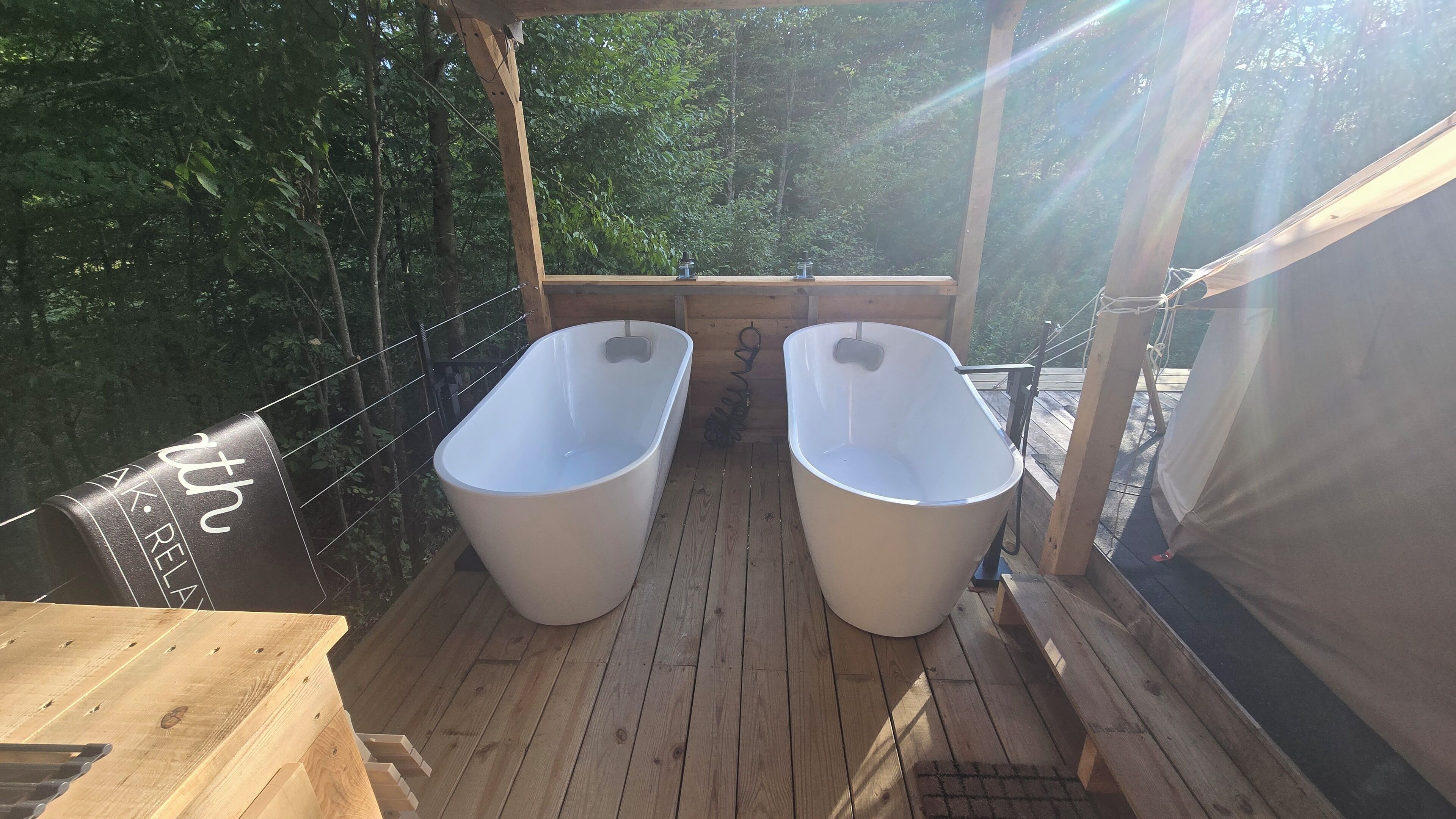 Outdoor spa tub