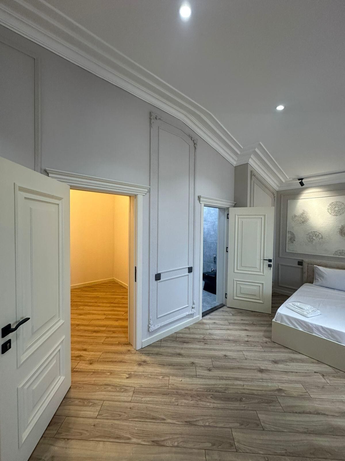 Comfort Apartment, City View | Blackout drapes, soundproofing, iron/ironing board, free WiFi