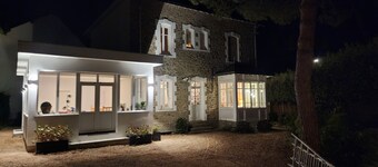 Beautiful 250 m2 villa with character near the beach.