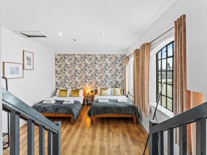 3 Schlafzimmer, Zimmersafe, Bügeleisen/Bügelbrett, kostenloses WLAN
