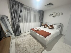 1 bedroom, iron/ironing board, free WiFi, bed sheets - RAK Central Studio - Prime Location (Ras Al-Khaimah)