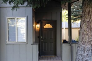 Exterior detail - Clean and Cozy 3‑Bedroom Condo Near Everything in Ketchum (Ketchum)