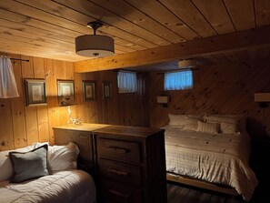1 Schlafzimmer, Bügeleisen/Bügelbrett, Reisekinderbett, kostenloses WLAN
