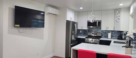 Microwave, oven, stovetop, dishwasher