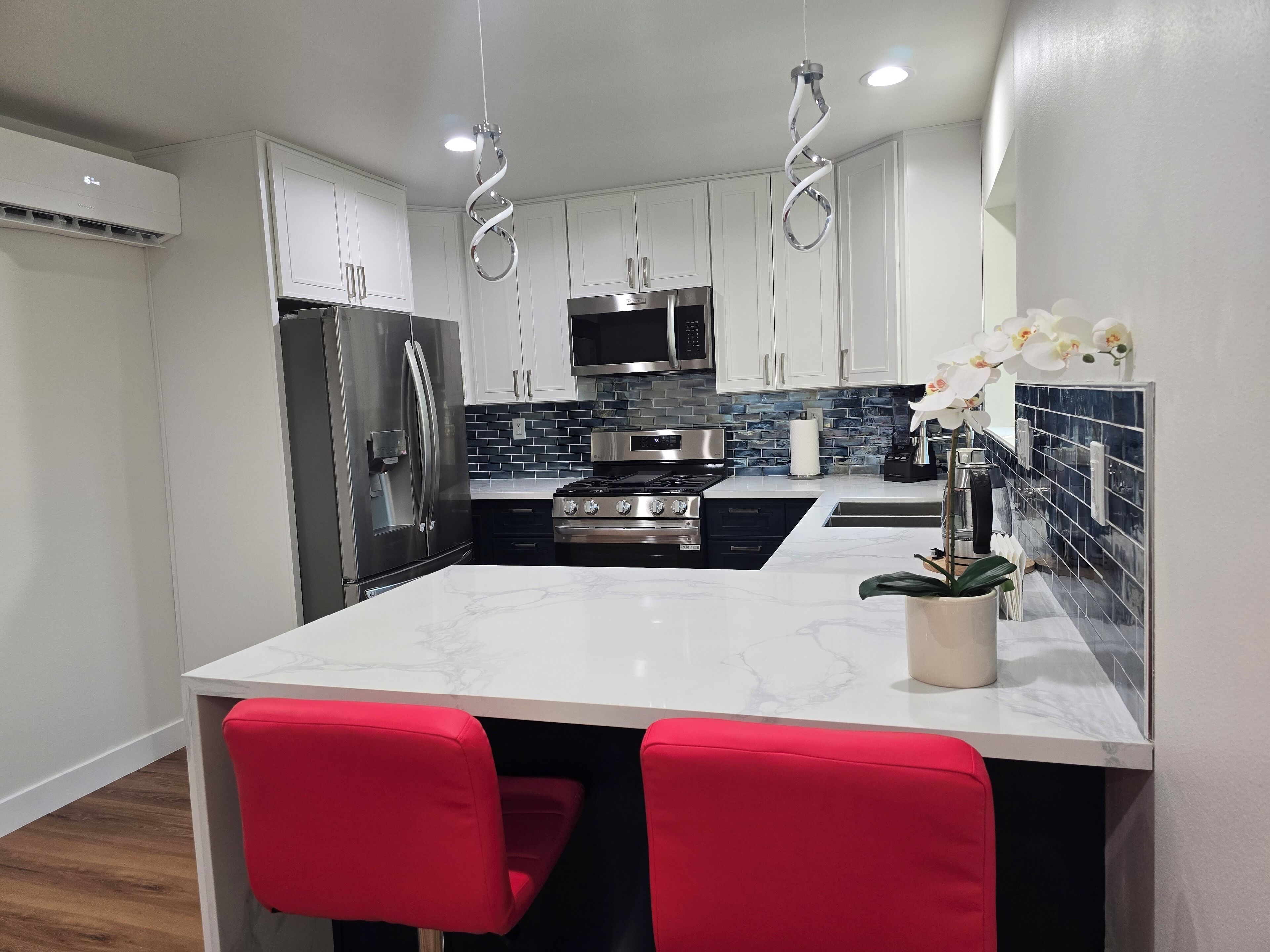 Microwave, oven, stovetop, dishwasher