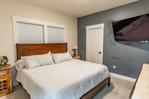 Desk, iron/ironing board, free WiFi, bed sheets