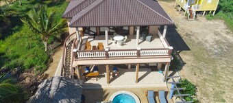Spectacular Oceanfront 3/3 Villa with Private Beach, Pool, and 
FREE GOLF CART!