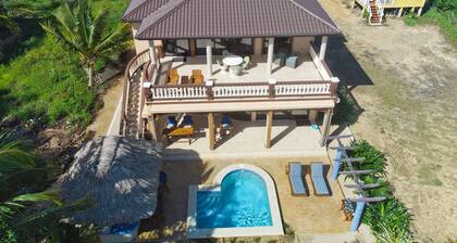 Spectacular Oceanfront 3/3 Villa with Private Beach, Pool, and
FREE GOLF CART!