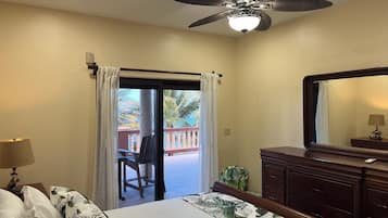 3 bedrooms, in-room safe, iron/ironing board, free WiFi