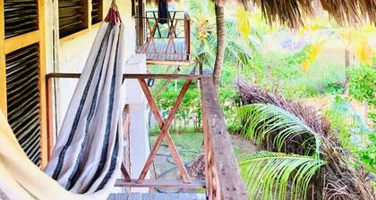 MARIA MOÑITOS HOSTEL