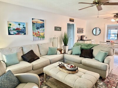 Pet-Friendly Canal Home in Sebring – Easy Access to Lake Jackson!