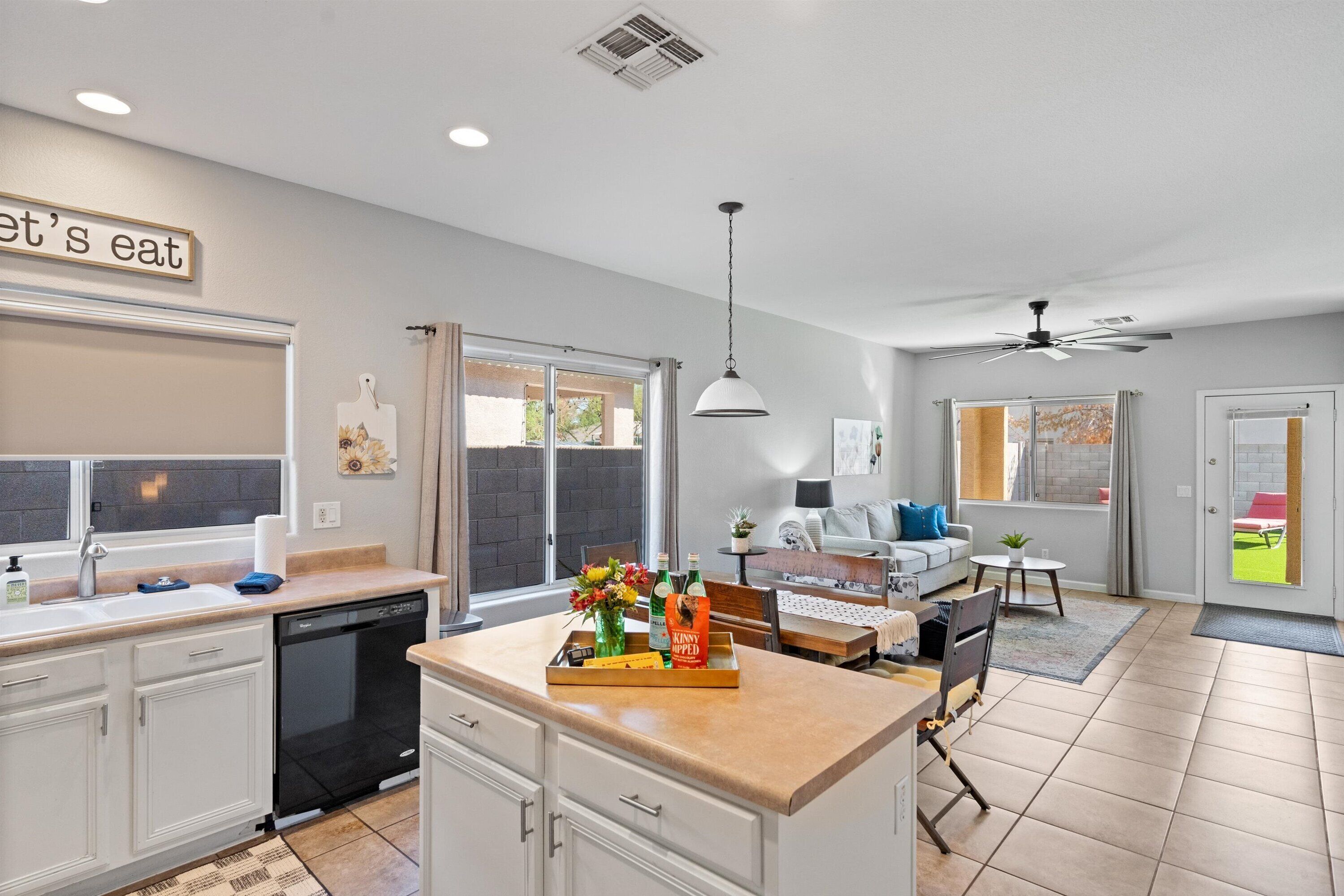 المنشأة من الداخل