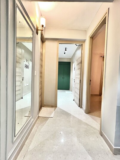 3-bedroom family friendly apartment in lovely Agra with fitness room, AC