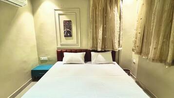 3 quartos, escrivaninha, Wi-Fi de cortesia, roupa de cama