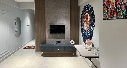 3-bedroom family friendly apartment in lovely Agra with fitness room, AC