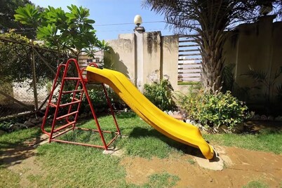 3-bedroom family friendly apartment in lovely Agra with fitness room, AC