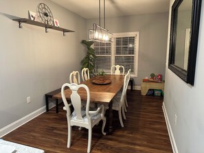 Dining - Blacksburg Getaway - minutes from campus (Blacksburg)