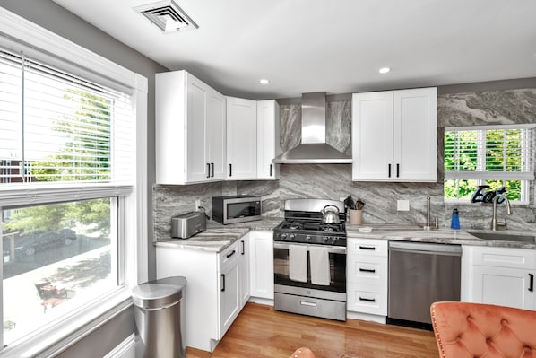 Microwave, oven, stovetop, dishwasher