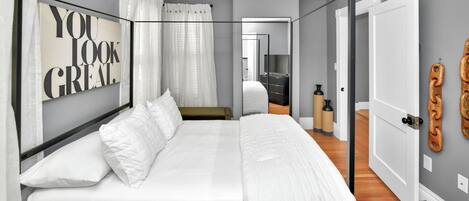 4 bedrooms, iron/ironing board, free WiFi, bed sheets